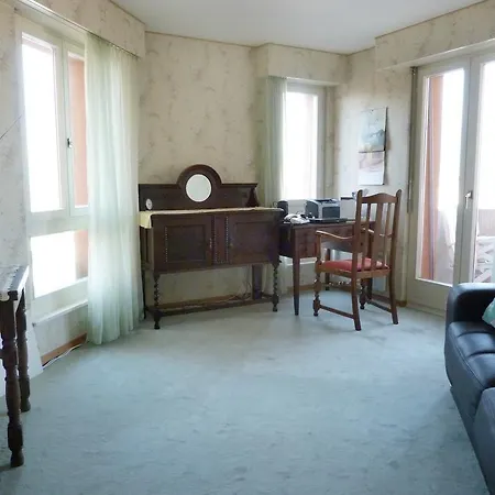 Le Lacustre 4th Floor Διαμέρισμα *